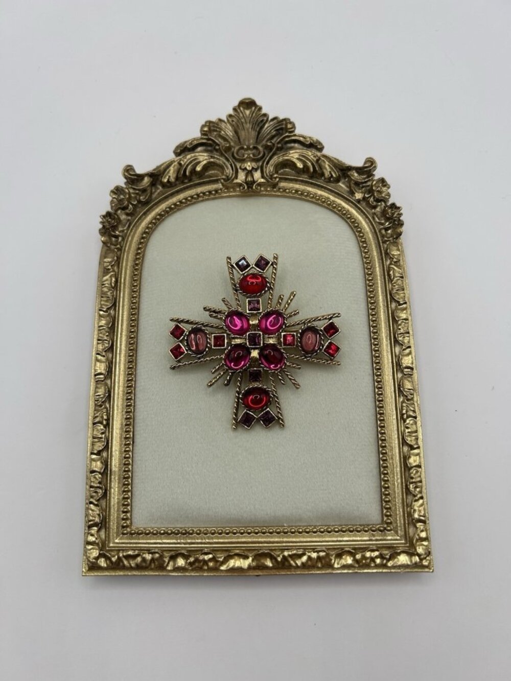BYZANTINE MALTESE Cross Brooch Gold Tone Pink Red Purple Violet Cabochon Crystal - Picture 2 of 14
